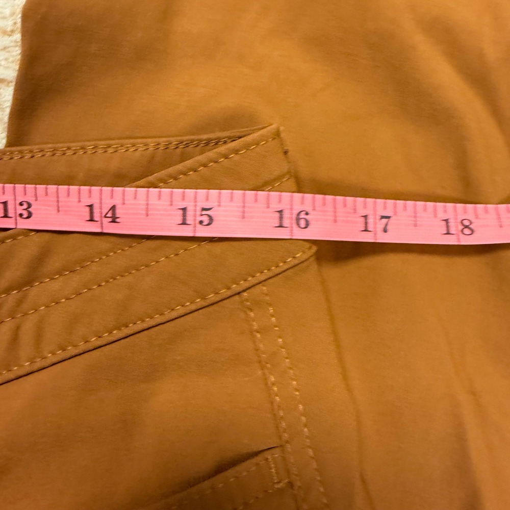 Eddie‎ Bauer Women's Cargo Hiking Pants Size 10 Nylon Spandex Blend Zip Pockets - Picture 9 of 11
